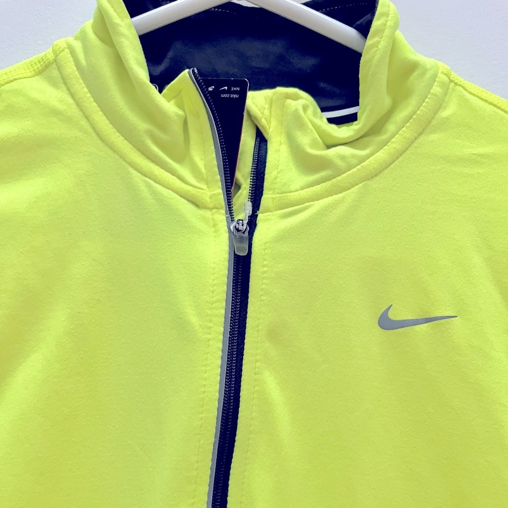 NEW NIKE DRI-FIT Women Training Top Size XS - Picture 6 of 7